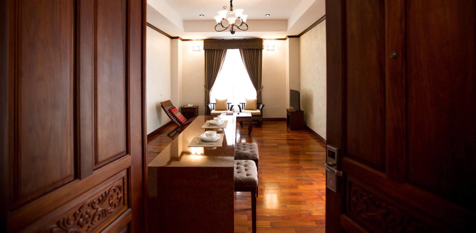 ויינטיאן Capitol Residence מראה חיצוני תמונה